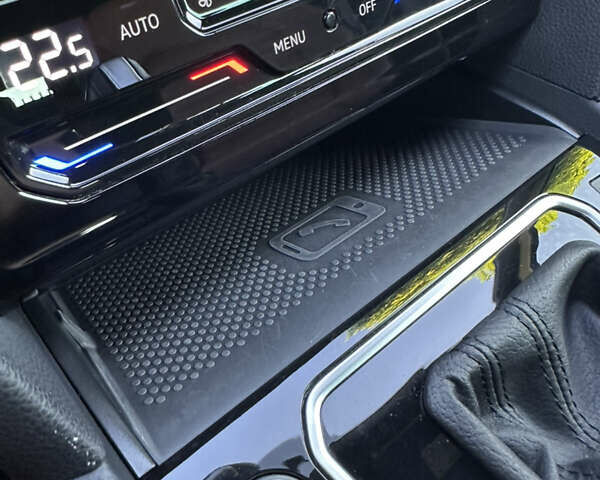 Фольксваген Пассат 2021 в Умани на Automoto.ua Белый Фольксваген Пассат, объемом двигателя 2 л и пробегом 155 тыс. км за 25000 $, фото 46 на Automoto.ua