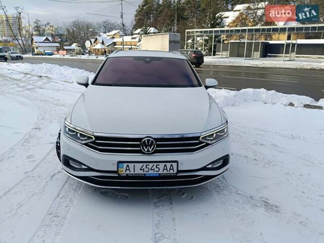 Білий Фольксваген Пассат, об'ємом двигуна 1.97 л та пробігом 230 тис. км за 22500 $, фото 2 на Automoto.ua