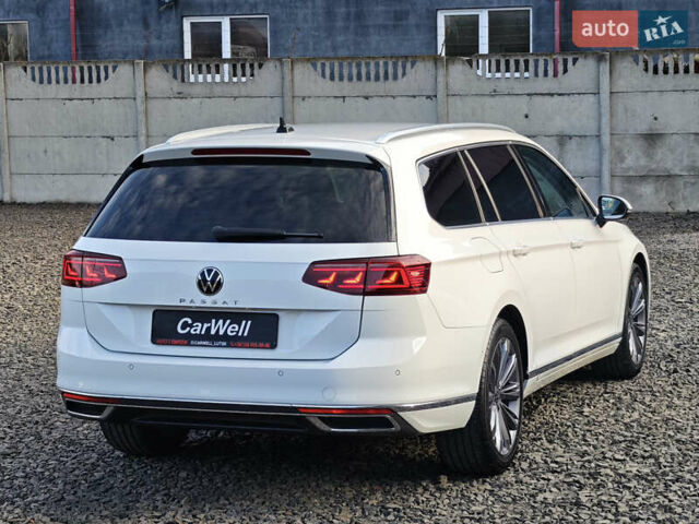 Белый Фольксваген Пассат, объемом двигателя 2 л и пробегом 202 тыс. км за 24999 $, фото 6 на Automoto.ua
