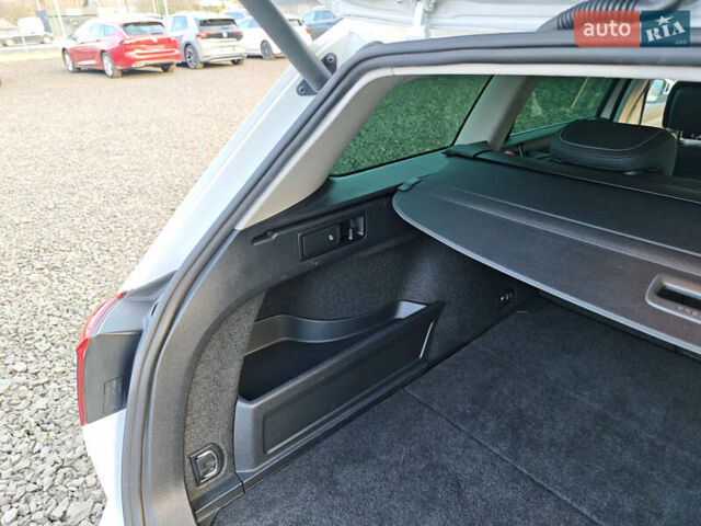 Белый Фольксваген Пассат, объемом двигателя 2 л и пробегом 202 тыс. км за 24999 $, фото 64 на Automoto.ua