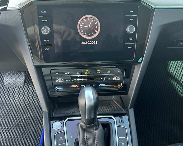 Білий Фольксваген Пассат, об'ємом двигуна 1.97 л та пробігом 226 тис. км за 23900 $, фото 22 на Automoto.ua