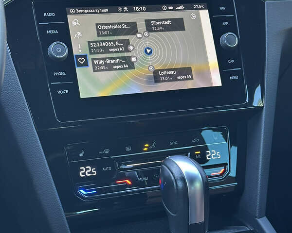 Фольксваген Пассат 2021 в Умани на Automoto.ua Белый Фольксваген Пассат, объемом двигателя 2 л и пробегом 155 тыс. км за 25000 $, фото 49 на Automoto.ua