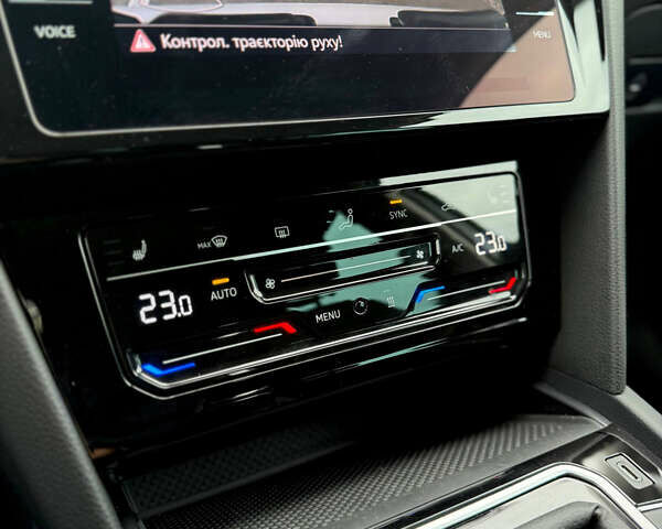 Фольксваген Пассат 2021 у Києві на Automoto.ua Білий Фольксваген Пассат, об'ємом двигуна 2 л та пробігом 107 тис. км за 32450 $, фото 35 на Automoto.ua