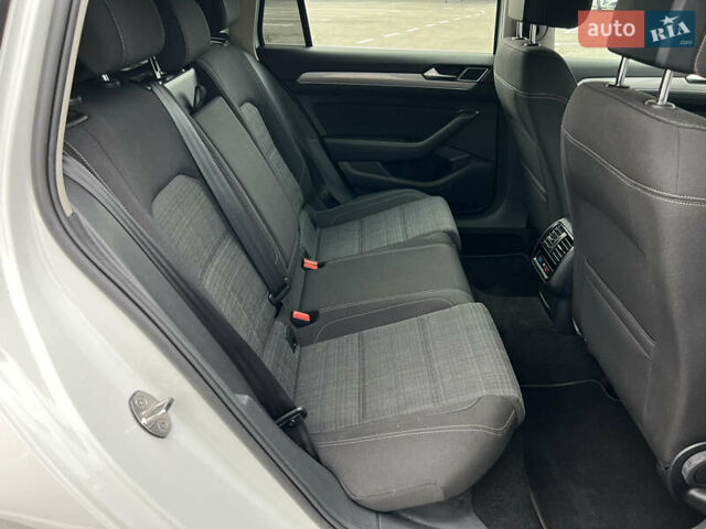 Білий Фольксваген Пассат, об'ємом двигуна 2 л та пробігом 186 тис. км за 21500 $, фото 34 на Automoto.ua