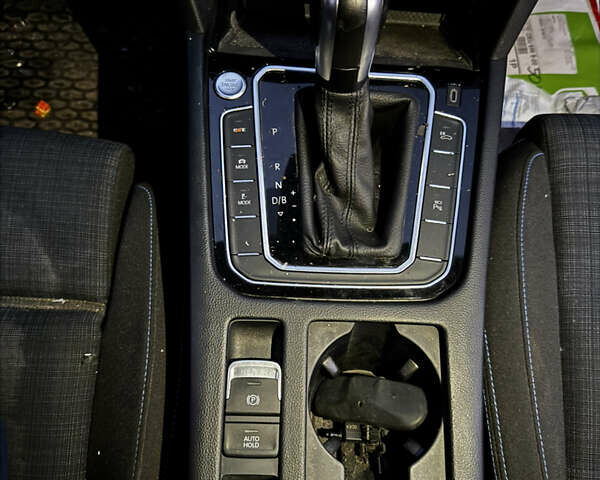 Белый Фольксваген Пассат, объемом двигателя 1.4 л и пробегом 89 тыс. км за 15500 $, фото 13 на Automoto.ua