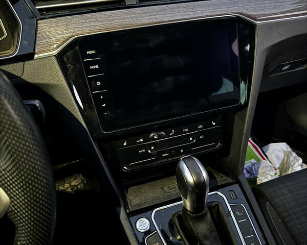 Белый Фольксваген Пассат, объемом двигателя 1.4 л и пробегом 89 тыс. км за 15500 $, фото 11 на Automoto.ua