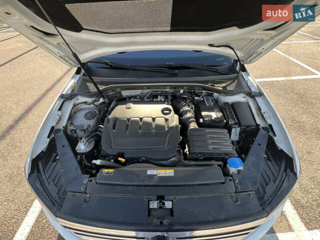 Білий Фольксваген Пассат, об'ємом двигуна 1.97 л та пробігом 226 тис. км за 23900 $, фото 27 на Automoto.ua