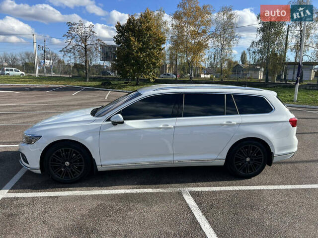 Білий Фольксваген Пассат, об'ємом двигуна 1.97 л та пробігом 226 тис. км за 23900 $, фото 2 на Automoto.ua
