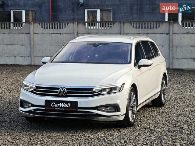 Белый Фольксваген Пассат, объемом двигателя 2 л и пробегом 202 тыс. км за 24999 $, фото 3 на Automoto.ua