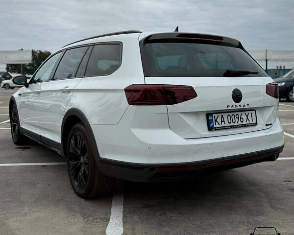 Фольксваген Пассат 2021 у Києві на Automoto.ua Білий Фольксваген Пассат, об'ємом двигуна 2 л та пробігом 107 тис. км за 32450 $, фото 4 на Automoto.ua