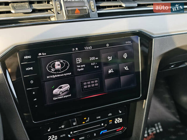 Белый Фольксваген Пассат, объемом двигателя 2 л и пробегом 202 тыс. км за 24999 $, фото 45 на Automoto.ua