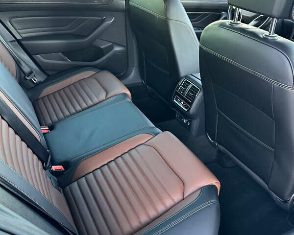 Фольксваген Пассат 2021 в Умани на Automoto.ua Белый Фольксваген Пассат, объемом двигателя 2 л и пробегом 155 тыс. км за 25000 $, фото 40 на Automoto.ua