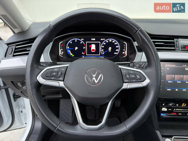 Білий Фольксваген Пассат, об'ємом двигуна 2 л та пробігом 156 тис. км за 26999 $, фото 17 на Automoto.ua