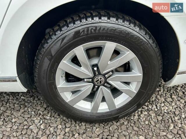 Белый Фольксваген Пассат, объемом двигателя 1.97 л и пробегом 215 тыс. км за 24500 $, фото 19 на Automoto.ua