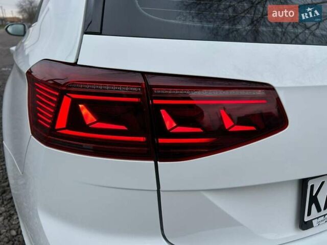 Белый Фольксваген Пассат, объемом двигателя 1.97 л и пробегом 215 тыс. км за 24500 $, фото 26 на Automoto.ua