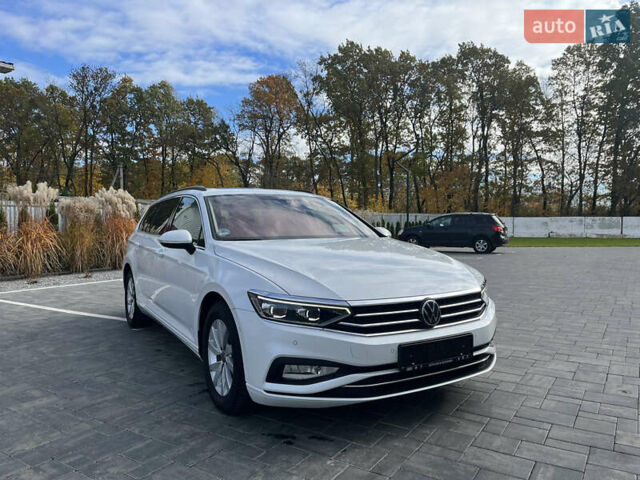 Белый Фольксваген Пассат, объемом двигателя 1.97 л и пробегом 168 тыс. км за 27349 $, фото 14 на Automoto.ua