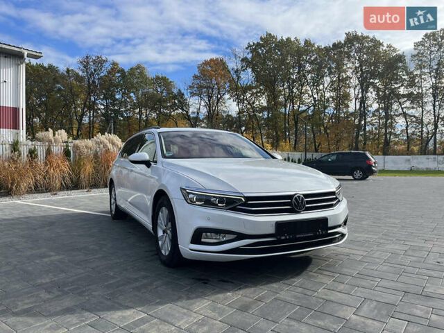 Белый Фольксваген Пассат, объемом двигателя 1.97 л и пробегом 168 тыс. км за 27349 $, фото 11 на Automoto.ua