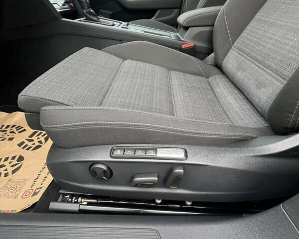 Белый Фольксваген Пассат, объемом двигателя 1.97 л и пробегом 168 тыс. км за 27349 $, фото 73 на Automoto.ua