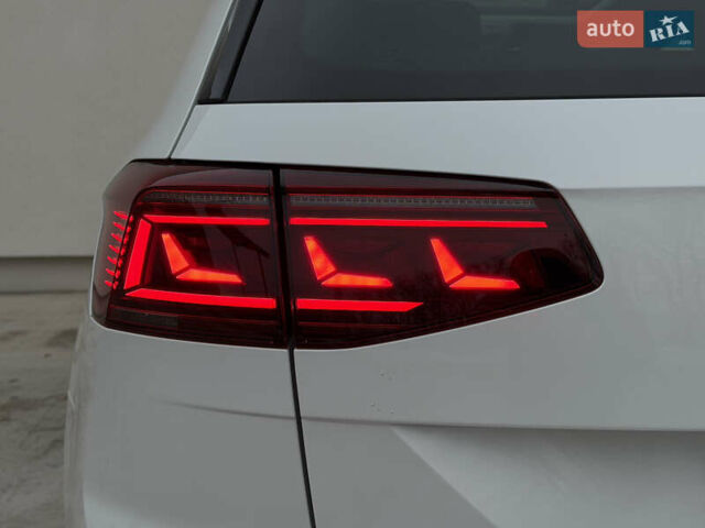 Білий Фольксваген Пассат, об'ємом двигуна 2 л та пробігом 156 тис. км за 26999 $, фото 8 на Automoto.ua