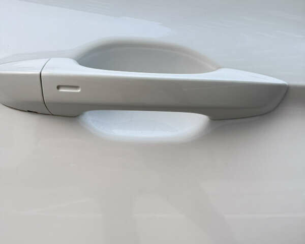 Белый Фольксваген Пассат, объемом двигателя 2 л и пробегом 205 тыс. км за 27500 $, фото 51 на Automoto.ua