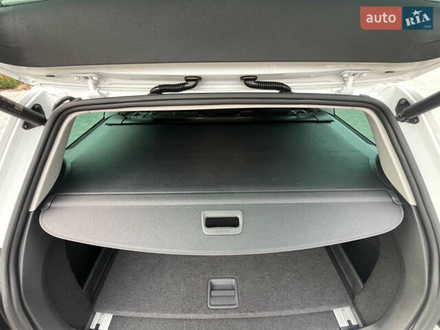 Белый Фольксваген Пассат, объемом двигателя 1.97 л и пробегом 168 тыс. км за 27349 $, фото 54 на Automoto.ua