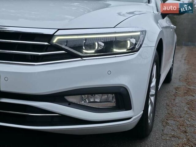 Білий Фольксваген Пассат, об'ємом двигуна 1.97 л та пробігом 224 тис. км за 22999 $, фото 6 на Automoto.ua