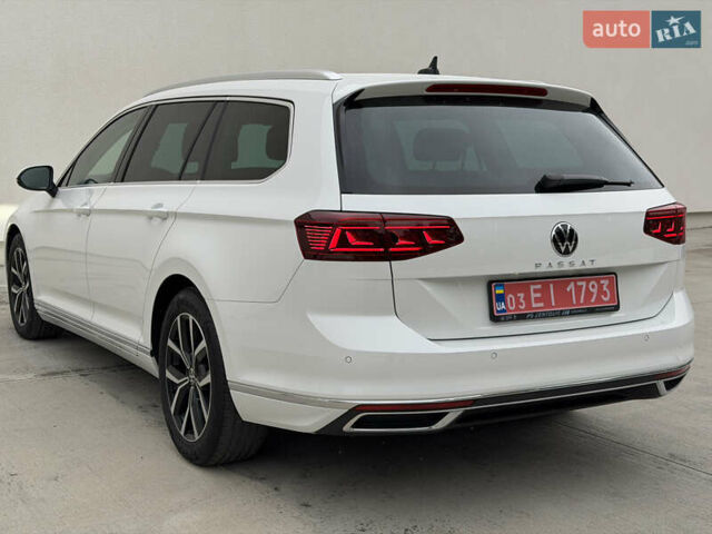 Белый Фольксваген Пассат, объемом двигателя 2 л и пробегом 196 тыс. км за 24999 $, фото 6 на Automoto.ua