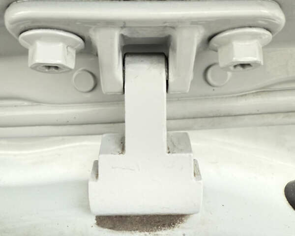 Белый Фольксваген Пассат, объемом двигателя 2 л и пробегом 205 тыс. км за 27500 $, фото 103 на Automoto.ua