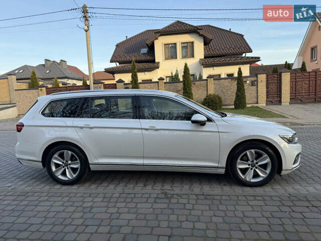 Белый Фольксваген Пассат, объемом двигателя 2 л и пробегом 197 тыс. км за 23700 $, фото 12 на Automoto.ua