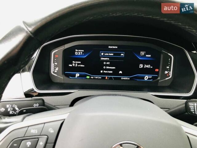 Белый Фольксваген Пассат, объемом двигателя 1.97 л и пробегом 235 тыс. км за 22800 $, фото 43 на Automoto.ua