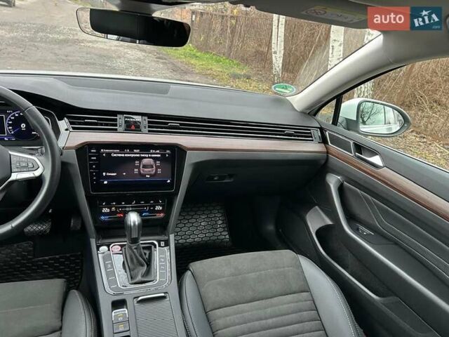 Белый Фольксваген Пассат, объемом двигателя 1.97 л и пробегом 215 тыс. км за 24500 $, фото 31 на Automoto.ua