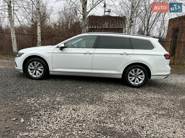 Белый Фольксваген Пассат, объемом двигателя 1.97 л и пробегом 215 тыс. км за 24500 $, фото 8 на Automoto.ua