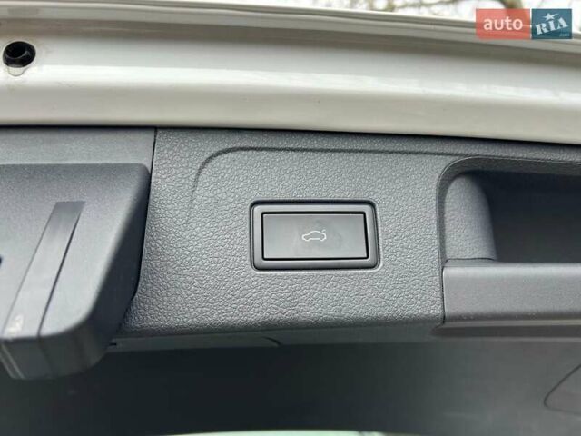 Белый Фольксваген Пассат, объемом двигателя 1.97 л и пробегом 215 тыс. км за 24500 $, фото 55 на Automoto.ua