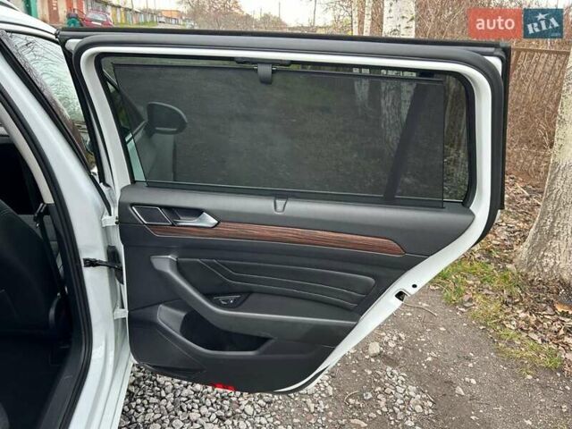 Белый Фольксваген Пассат, объемом двигателя 1.97 л и пробегом 215 тыс. км за 24500 $, фото 40 на Automoto.ua