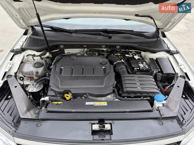 Белый Фольксваген Пассат, объемом двигателя 2 л и пробегом 196 тыс. км за 24999 $, фото 40 на Automoto.ua