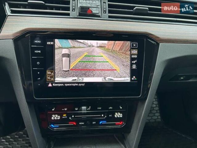 Белый Фольксваген Пассат, объемом двигателя 1.97 л и пробегом 215 тыс. км за 24500 $, фото 35 на Automoto.ua