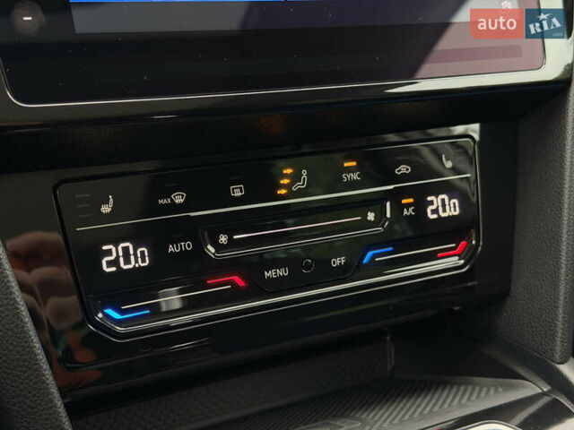 Белый Фольксваген Пассат, объемом двигателя 2 л и пробегом 196 тыс. км за 24999 $, фото 23 на Automoto.ua