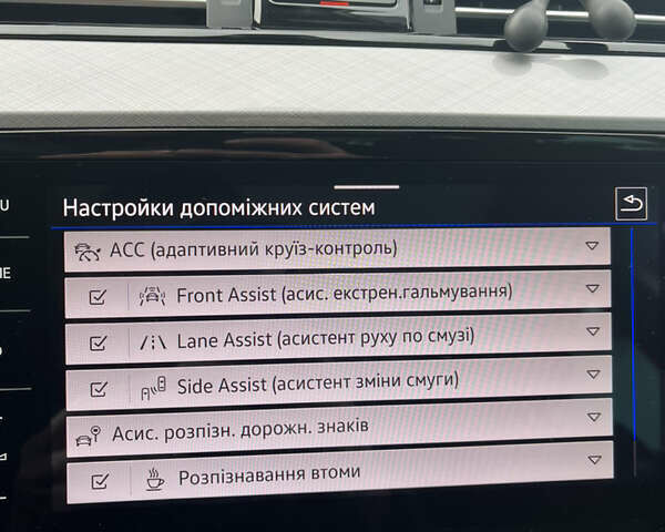 Белый Фольксваген Пассат, объемом двигателя 1.97 л и пробегом 168 тыс. км за 27349 $, фото 88 на Automoto.ua