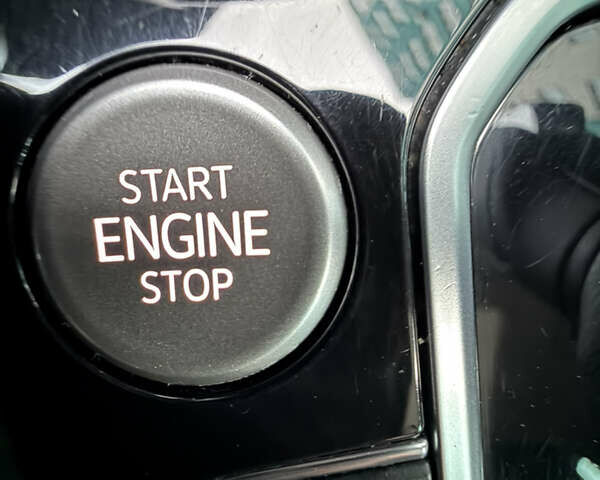 Белый Фольксваген Пассат, объемом двигателя 2 л и пробегом 205 тыс. км за 27500 $, фото 146 на Automoto.ua