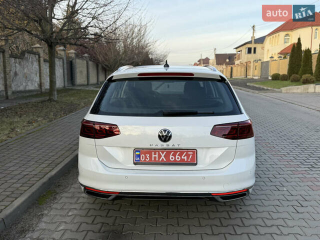 Белый Фольксваген Пассат, объемом двигателя 2 л и пробегом 197 тыс. км за 23700 $, фото 5 на Automoto.ua