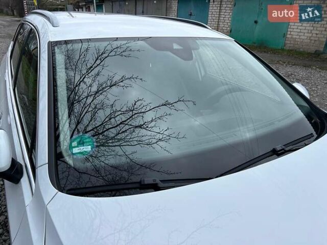 Белый Фольксваген Пассат, объемом двигателя 1.97 л и пробегом 215 тыс. км за 24500 $, фото 48 на Automoto.ua