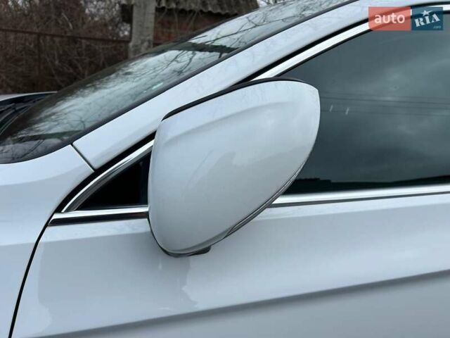 Белый Фольксваген Пассат, объемом двигателя 1.97 л и пробегом 215 тыс. км за 24500 $, фото 15 на Automoto.ua