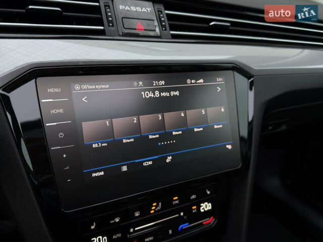 Білий Фольксваген Пассат, об'ємом двигуна 2 л та пробігом 156 тис. км за 26999 $, фото 22 на Automoto.ua