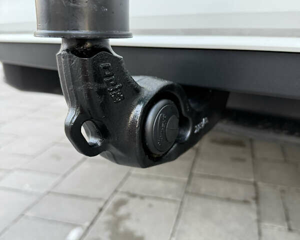 Белый Фольксваген Пассат, объемом двигателя 2 л и пробегом 205 тыс. км за 27500 $, фото 29 на Automoto.ua