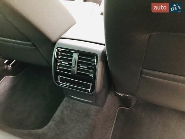 Белый Фольксваген Пассат, объемом двигателя 1.97 л и пробегом 235 тыс. км за 22800 $, фото 25 на Automoto.ua