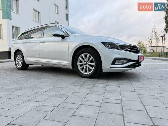 Белый Фольксваген Пассат, объемом двигателя 2 л и пробегом 205 тыс. км за 27500 $, фото 42 на Automoto.ua