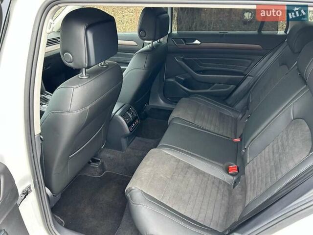 Белый Фольксваген Пассат, объемом двигателя 1.97 л и пробегом 215 тыс. км за 24500 $, фото 39 на Automoto.ua