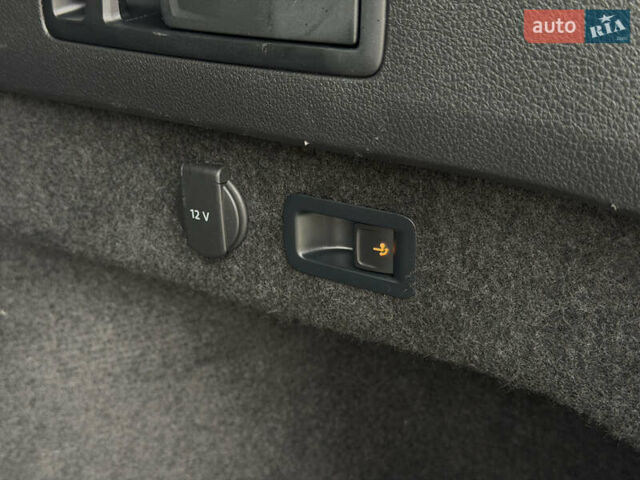 Белый Фольксваген Пассат, объемом двигателя 2 л и пробегом 196 тыс. км за 24999 $, фото 38 на Automoto.ua