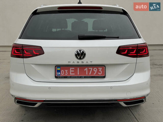 Белый Фольксваген Пассат, объемом двигателя 2 л и пробегом 196 тыс. км за 24999 $, фото 7 на Automoto.ua