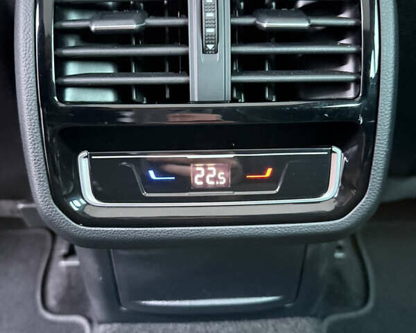 Белый Фольксваген Пассат, объемом двигателя 2 л и пробегом 205 тыс. км за 27500 $, фото 150 на Automoto.ua